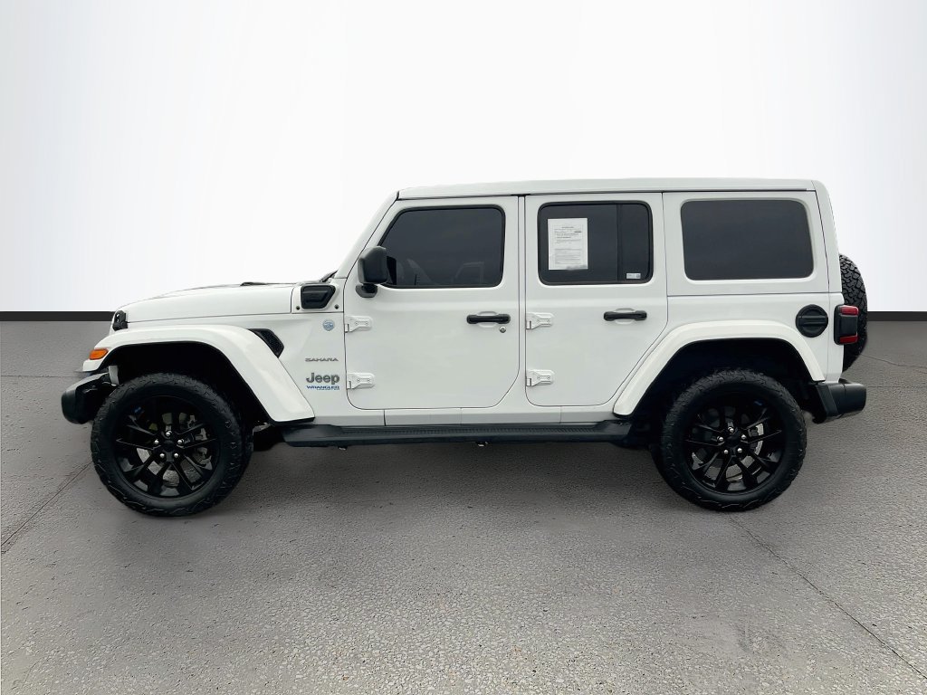 Used 2022 Jeep Wrangler Unlimited Sahara w/ Cold Weather Group AWD/4WD image 4