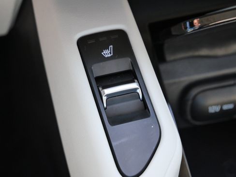 Used 2023 Kia Telluride S FWD image 29