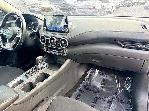 Used 2021 Nissan Sentra SV FWD image 30