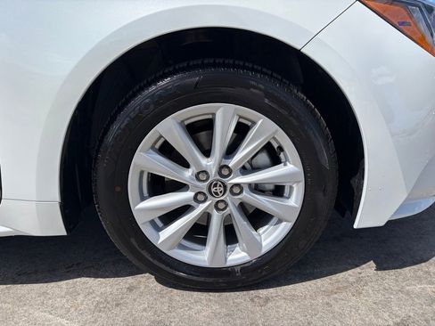 Used 2025 Toyota Corolla LE w/ LE Premium Package image 14