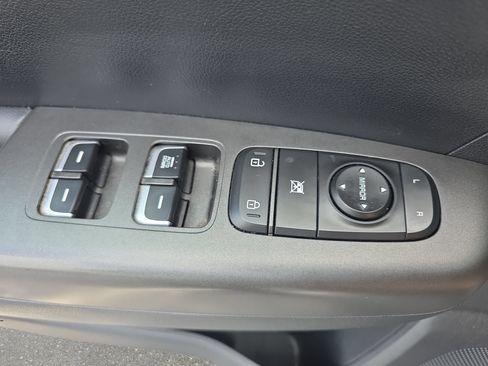 Used 2022 Kia Sportage LX AWD/4WD image 26