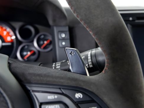 Used 2017 Nissan GT-R NISMO image 15