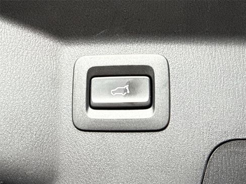 Certified 2023 MAZDA CX-9 Touring Plus image 43