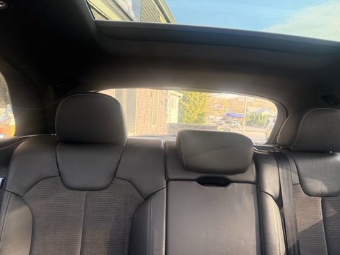 Used 2018 Audi SQ5 Premium Plus w/ Navigation Package image 19