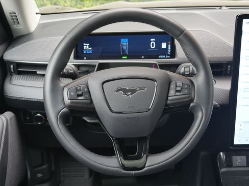 Used 2023 Ford Mustang Mach-E Premium AWD/4WD image 7