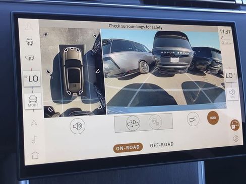 New 2025 Land Rover Range Rover SE image 30