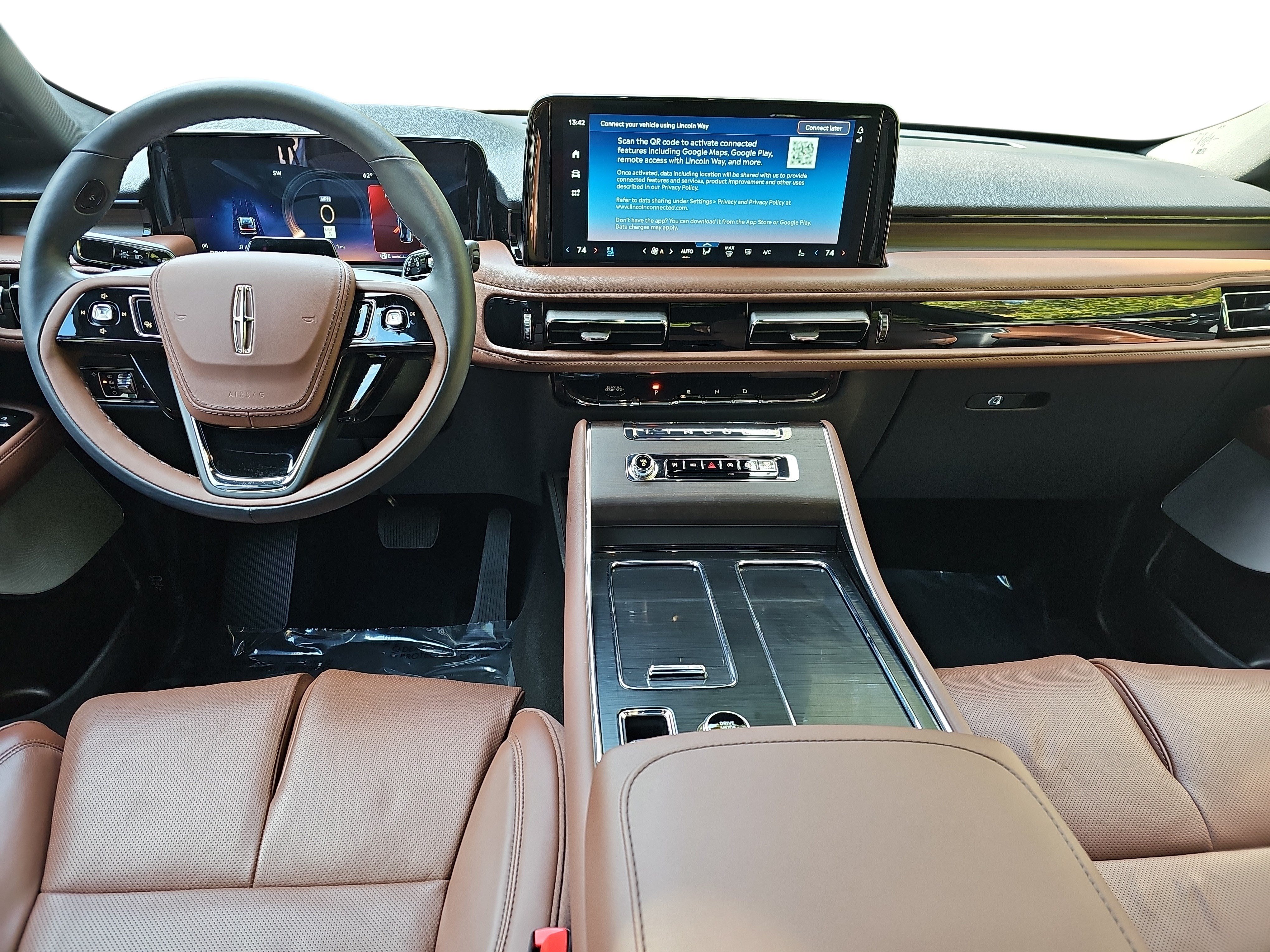 Used 2026 Lincoln Aviator Reserve AWD/4WD image 9
