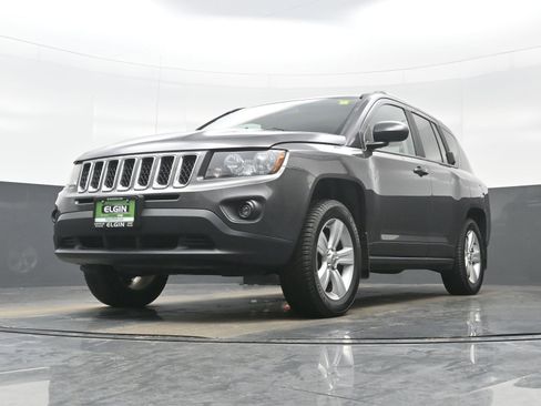 Used 2016 Jeep Compass Sport w/ Power Value Group AWD/4WD image 23