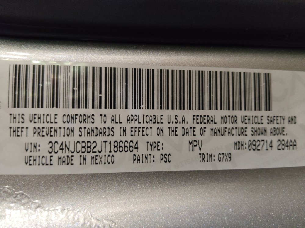 Used 2018 Jeep Compass Latitude w/ Popular Equipment Group FWD image 33