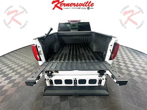 Used 2021 GMC Sierra 1500 SLT w/ SLT Premium Plus Package image 27