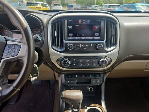 Used 2015 GMC Canyon SLT w/ Driver Alert Package AWD/4WD image 18