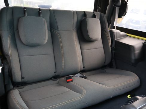 Used 2024 Jeep Wrangler Sport AWD/4WD image 17