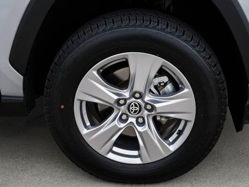 Certified 2025 Toyota RAV4 XLE AWD/4WD image 10