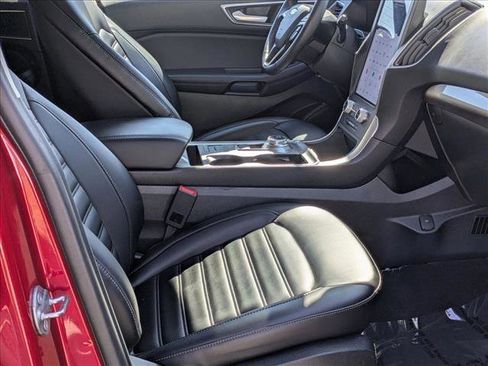 Used 2024 Ford Edge SEL image 18