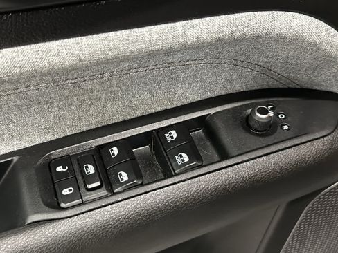 Used 2024 Jeep Compass Latitude AWD/4WD image 23