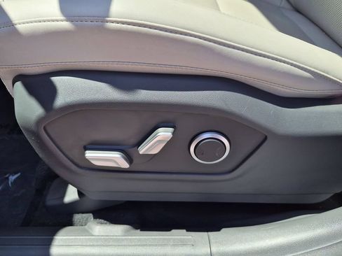 Used 2025 Hyundai Santa Fe SEL FWD image 14