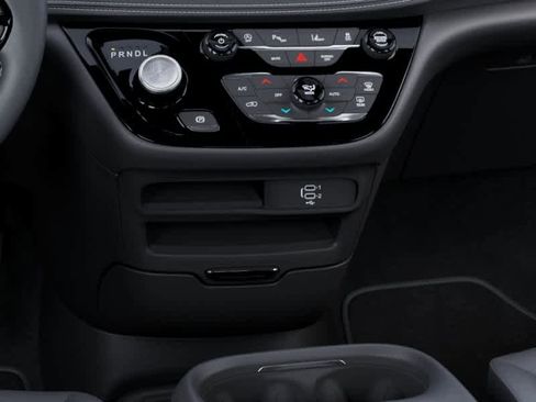 New 2026 Chrysler Pacifica Select w/ S Appearance Package image 24