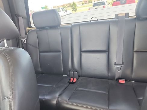 Used 2010 Chevrolet Silverado 1500 LTZ w/ Z71 Appearance Package AWD/4WD image 16