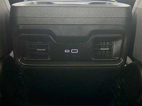 Used 2023 Chevrolet Silverado 1500 LT w/ Z71 Off-Road Package image 22