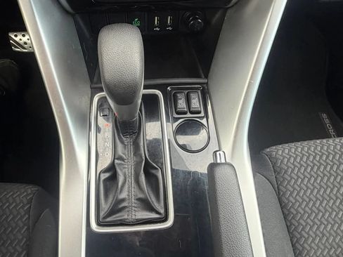 Used 2022 Mitsubishi Eclipse Cross LE FWD image 27