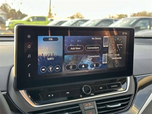 New 2025 Nissan Altima 2.5 SR w/ SR Premium Package image 20