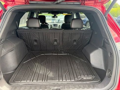 Used 2024 Chevrolet Equinox RS w/ LPO, Floor Liner Package AWD/4WD image 6