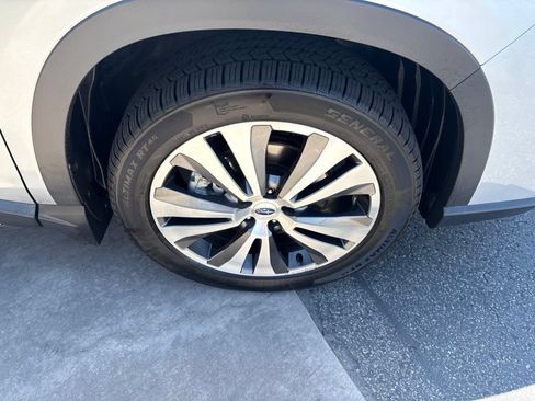 Used 2022 Subaru Ascent Touring AWD/4WD image 12