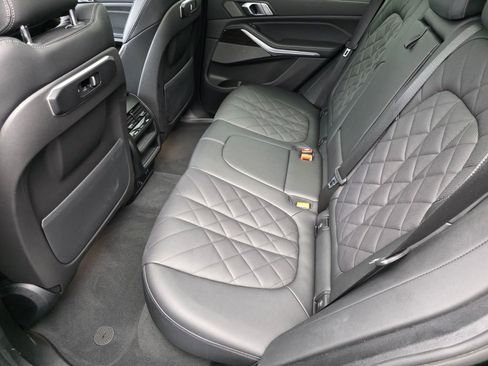 Used 2024 BMW X5 sDrive40i w/ M Sport Package RWD image 14
