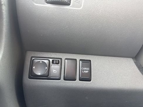 Used 2014 Nissan Frontier SV RWD image 23