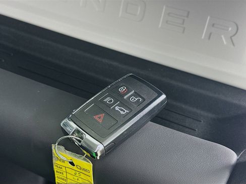 Used 2025 Land Rover Defender 110 S AWD/4WD image 49