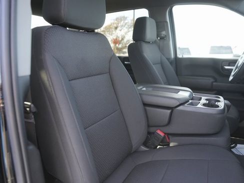 Used 2023 Chevrolet Silverado 2500 Custom w/ Custom Value Package image 19