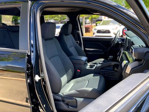 Used 2024 Toyota Tacoma SR5 image 9