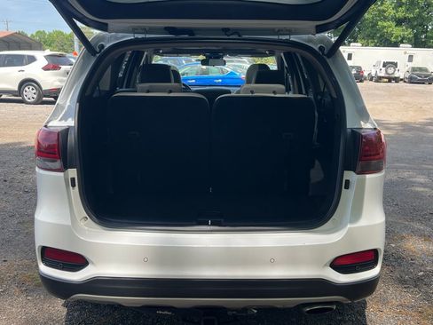Used 2020 Kia Sorento EX FWD image 19