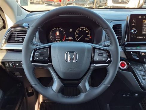 New 2026 Honda Odyssey Touring image 16