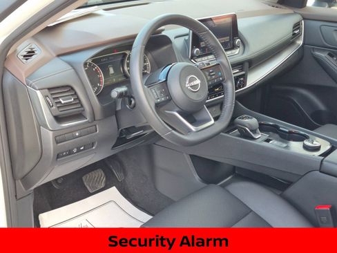 Certified 2023 Nissan Rogue SV w/ SV Premium B Package AWD/4WD image 14