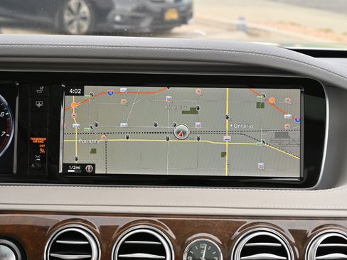 Used 2015 Mercedes-Benz S 550 Sedan image 21