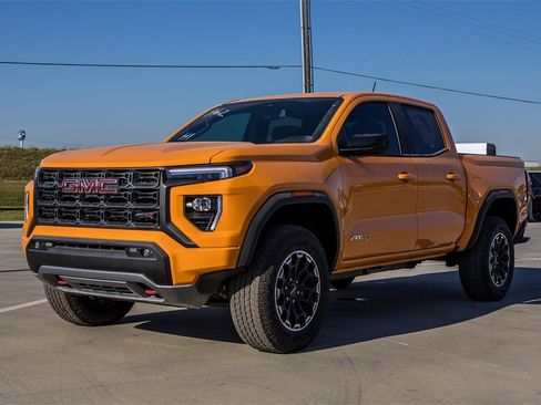 New 2026 GMC Canyon AT4 image 2