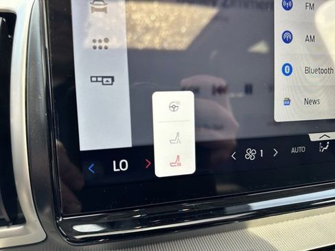 New 2026 Ford Expedition Active image 23