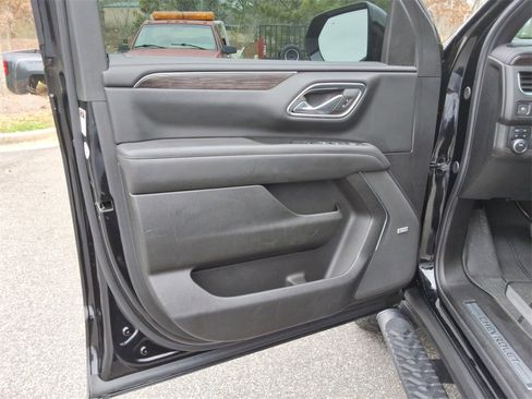 Certified 2024 Chevrolet Tahoe Z71 w/ Luxury Package image 23