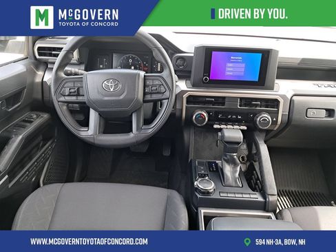 Used 2025 Toyota Tacoma SR5 AWD/4WD image 16