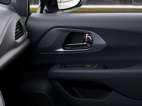 New 2026 Chrysler Pacifica Select FWD image 25