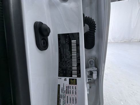 Certified 2024 Toyota Corolla Cross LE image 16