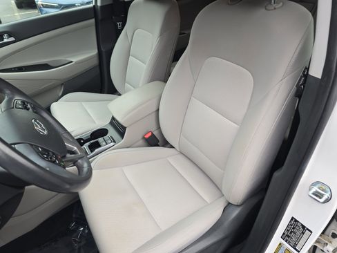 Used 2017 Hyundai Tucson Sport image 15