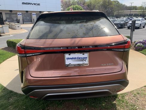 Used 2025 Lexus RX 350 Premium w/ Accessory Package (Z1) image 9