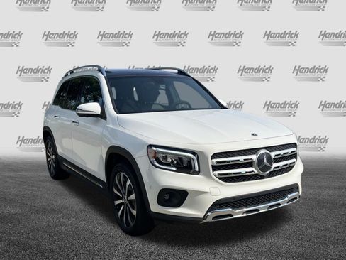 Certified 2022 Mercedes-Benz GLB 250 4MATIC image 2