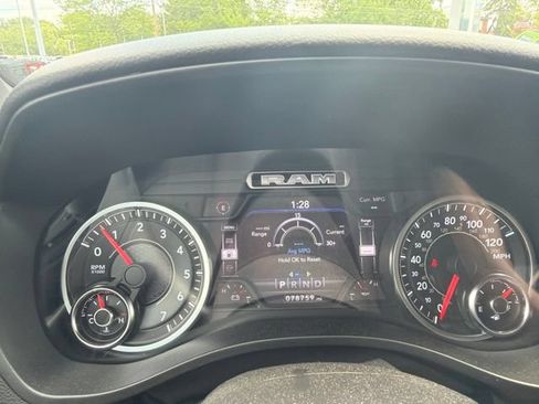 Used 2021 RAM 1500 Big Horn AWD/4WD image 4