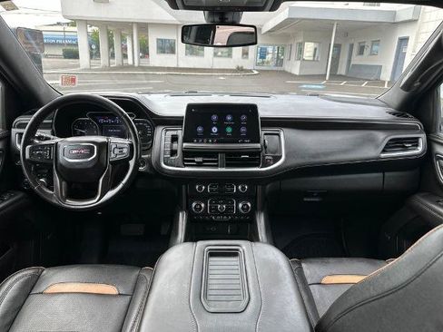 Used 2021 GMC Yukon XL AT4 AWD/4WD image 17