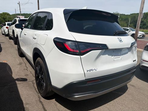 Used 2023 Honda HR-V Sport image 12