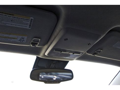 Used 2022 Buick Encore Preferred image 11