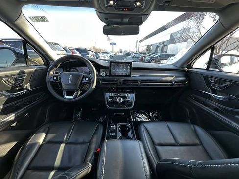 Certified 2022 Lincoln Corsair AWD w/ Equipment Group 101A image 3